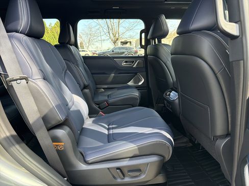 New 2026 INFINITI QX80 SPORT image 23