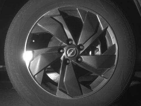 Used 2025 Nissan Rogue SV image 13