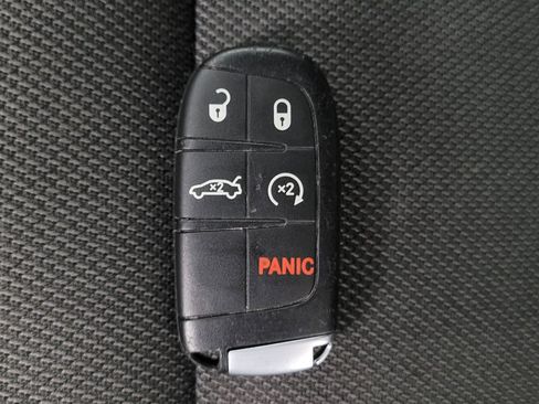 Used 2022 Dodge Charger SXT RWD image 32