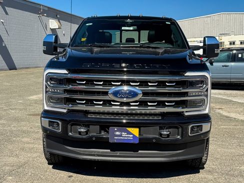 Certified 2024 Ford F250 Platinum w/ FX4 Off-Road Package AWD/4WD image 8