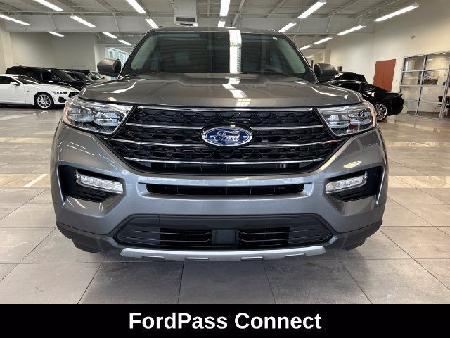 Used 2023 Ford Explorer XLT w/ Equipment Group 202A AWD/4WD image 21