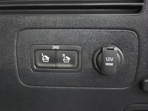 Used 2023 Kia Sorento SX Prestige w/ Panoramic Sunroof Package AWD/4WD image 23