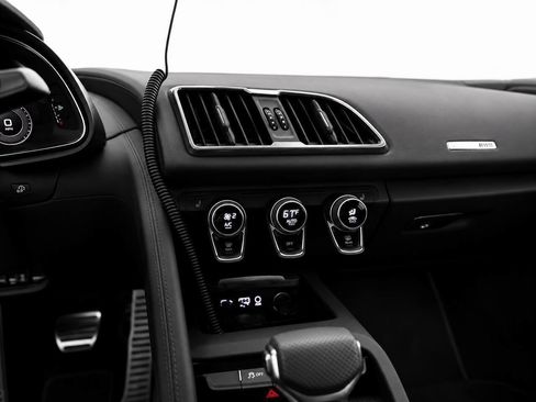 Used 2022 Audi R8 V10 performance RWD image 18