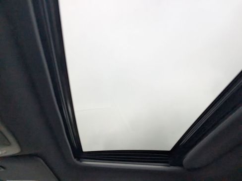 Used 2024 Toyota Sienna XLE image 26