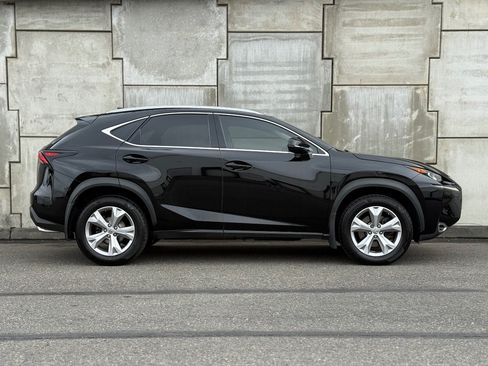 Used 2017 Lexus NX 200t AWD w/ Premium Package image 2