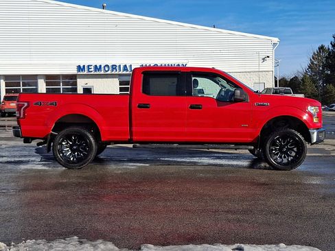 Used 2015 Ford F150 XLT image 7