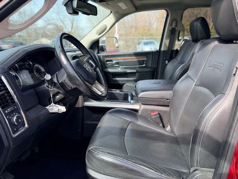 Used 2015 RAM 1500 Laramie w/ Convenience Group image 6