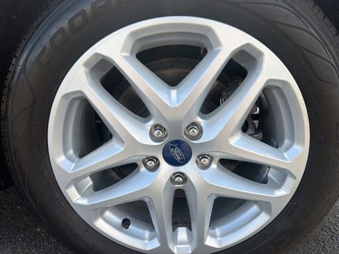 Used 2015 Ford Fusion SE FWD image 49