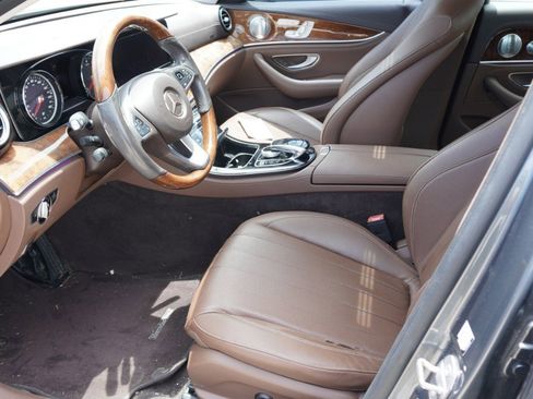 Used 2017 Mercedes-Benz E 300 image 6
