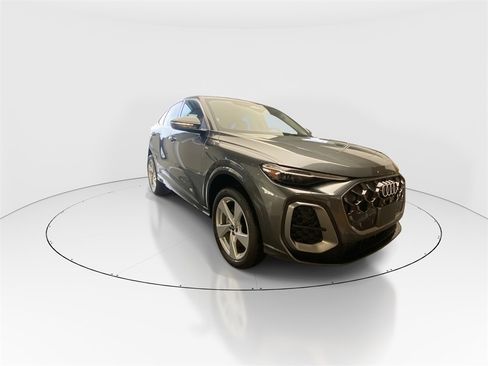 New 2025 Audi Q5 Premium Plus image 2