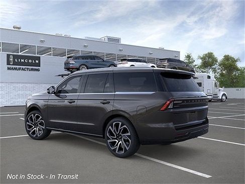 New 2026 Lincoln Navigator Black Label AWD/4WD image 4