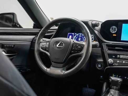 Used 2024 Lexus ES 350 w/ Premium Package FWD image 15
