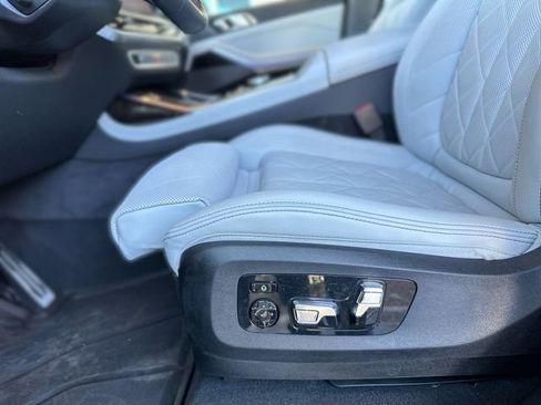 Used 2025 BMW X7 xDrive40i w/ M Sport Package AWD/4WD image 13