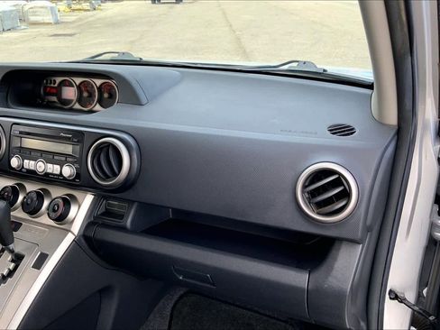 Used 2009 Scion xB image 17