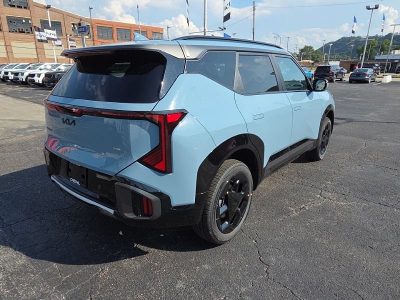 New 2027 Kia Seltos X-Line S w/ X-Line S Premium Package AWD/4WD image 7
