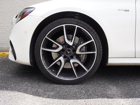 Used 2018 Mercedes-Benz E 43 AMG 4MATIC Sedan w/ Premium 2 Package image 12