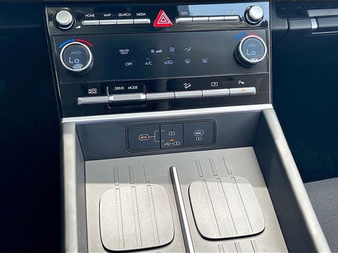 New 2026 Hyundai Santa Fe SE image 15