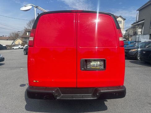 Used 2015 Chevrolet Express 2500 RWD image 7