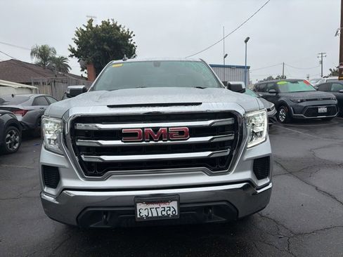 Used 2021 GMC Sierra 1500 SLE w/ X31 Off-Road Package image 2