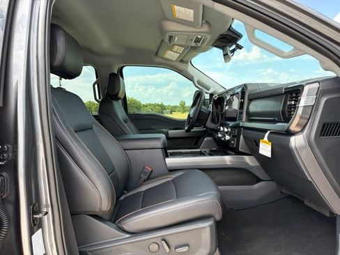 New 2026 Ford F250 Lariat w/ Chrome Package AWD/4WD image 9