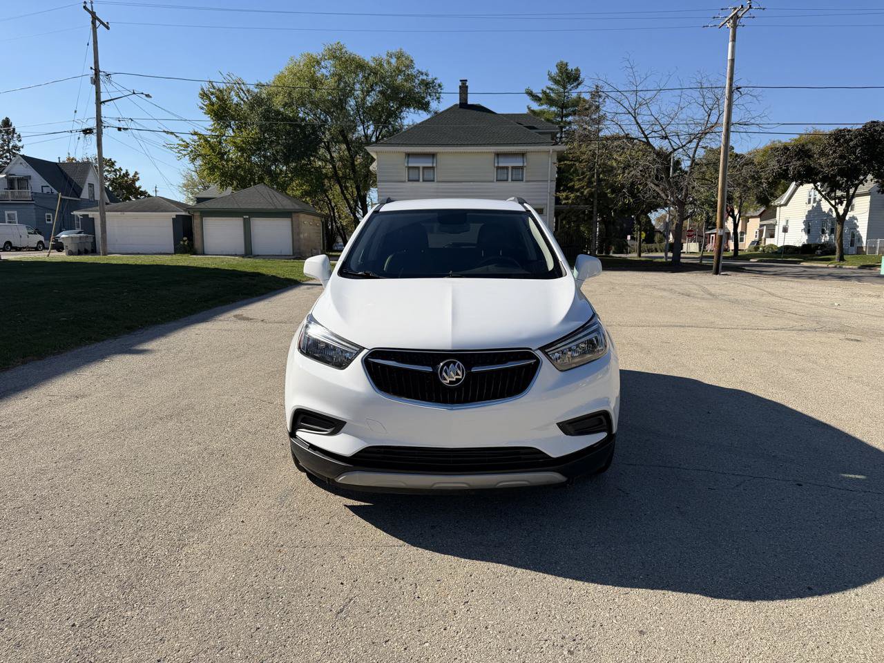 Used 2021 Buick Encore Preferred FWD image 2