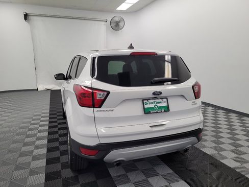 Used 2019 Ford Escape SE FWD image 6