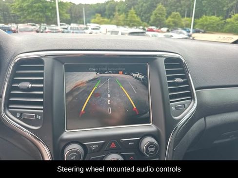 Used 2017 Jeep Grand Cherokee Altitude RWD image 23