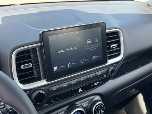 New 2025 Hyundai Venue SEL image 21