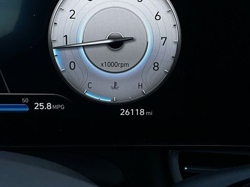 Used 2025 Hyundai Elantra SEL image 41