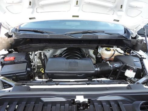 Used 2022 Chevrolet Silverado 1500 Custom Trail Boss w/ LPO, Dark Essentials Package AWD/4WD image 19