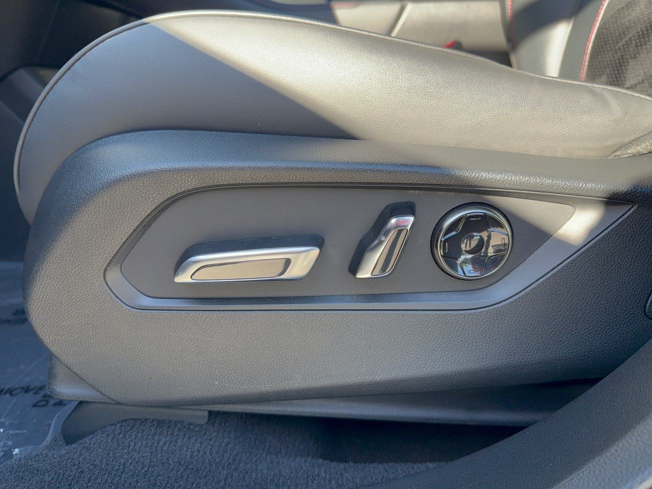 Used 2023 Acura RDX w/ Advance Package FWD image 16