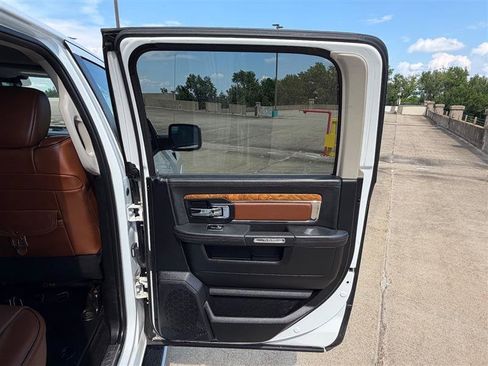 Used 2015 RAM 1500 Laramie Longhorn w/ Convenience Group AWD/4WD image 39