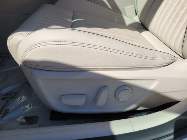 Certified 2026 Genesis G70 2.5T Prestige RWD image 13