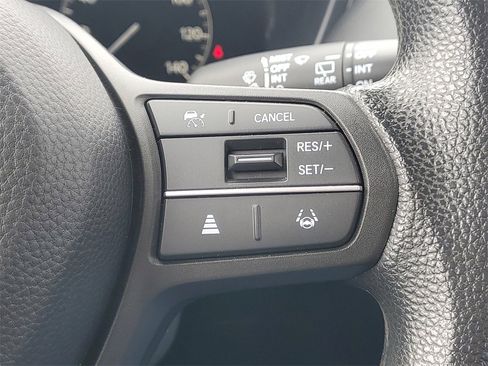 Certified 2023 Honda HR-V LX image 18