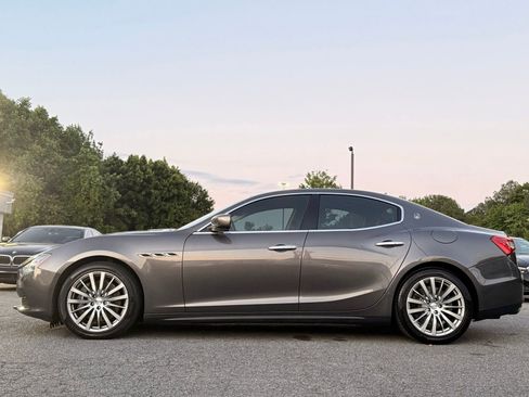 Used 2015 Maserati Ghibli RWD image 2