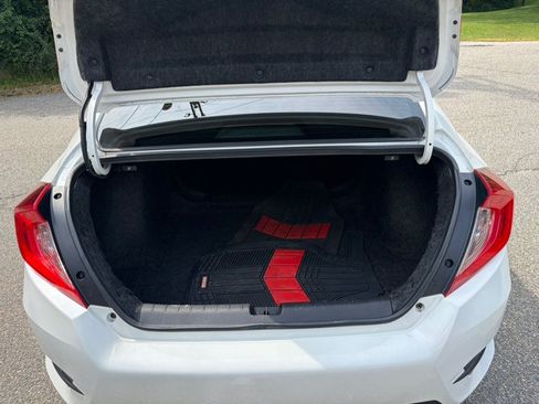 Used 2018 Honda Civic EX image 21