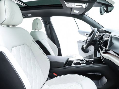 New 2026 Volkswagen Atlas Cross Sport SEL Premium R-Line image 35