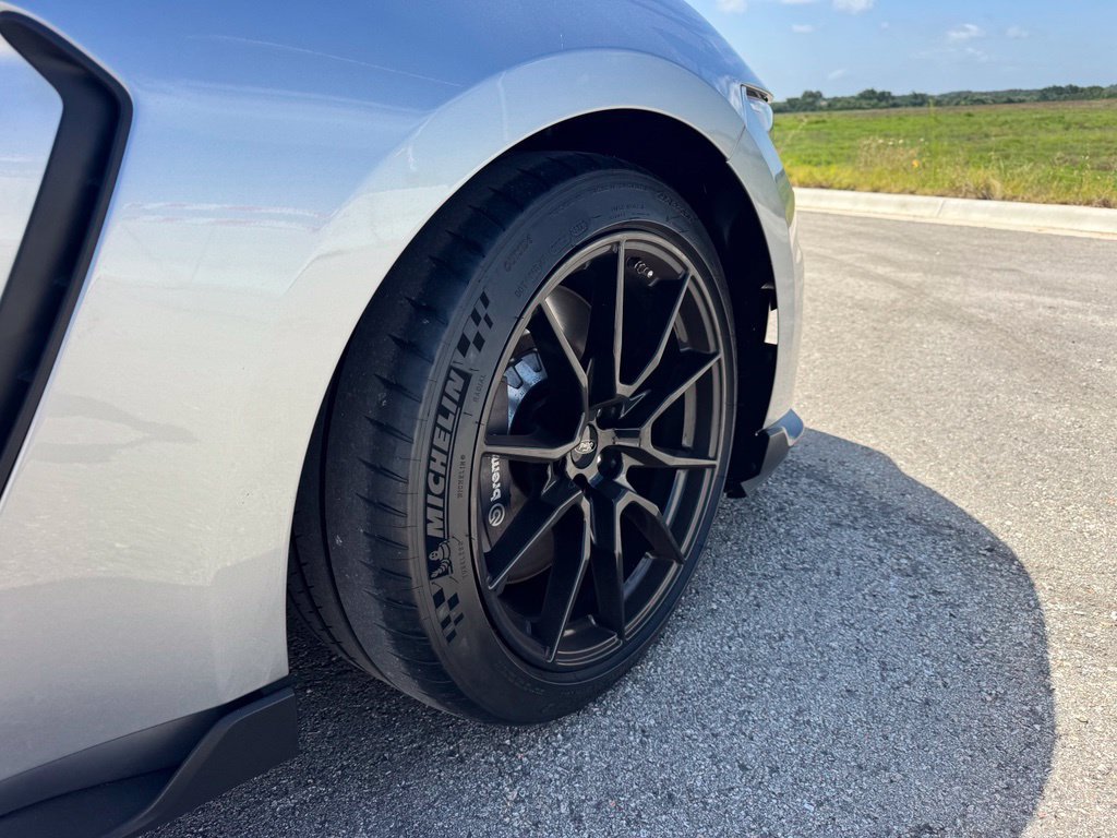 Used 2020 Ford Mustang Shelby GT350 w/ Technology Package RWD image 24