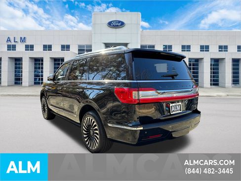 Used 2021 Lincoln Navigator Black Label w/ Cargo Convenience Package image 8