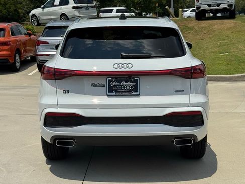 New 2025 Audi Q5 2.0T Premium image 12