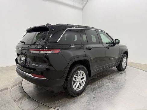 New 2026 Jeep Grand Cherokee Laredo image 7