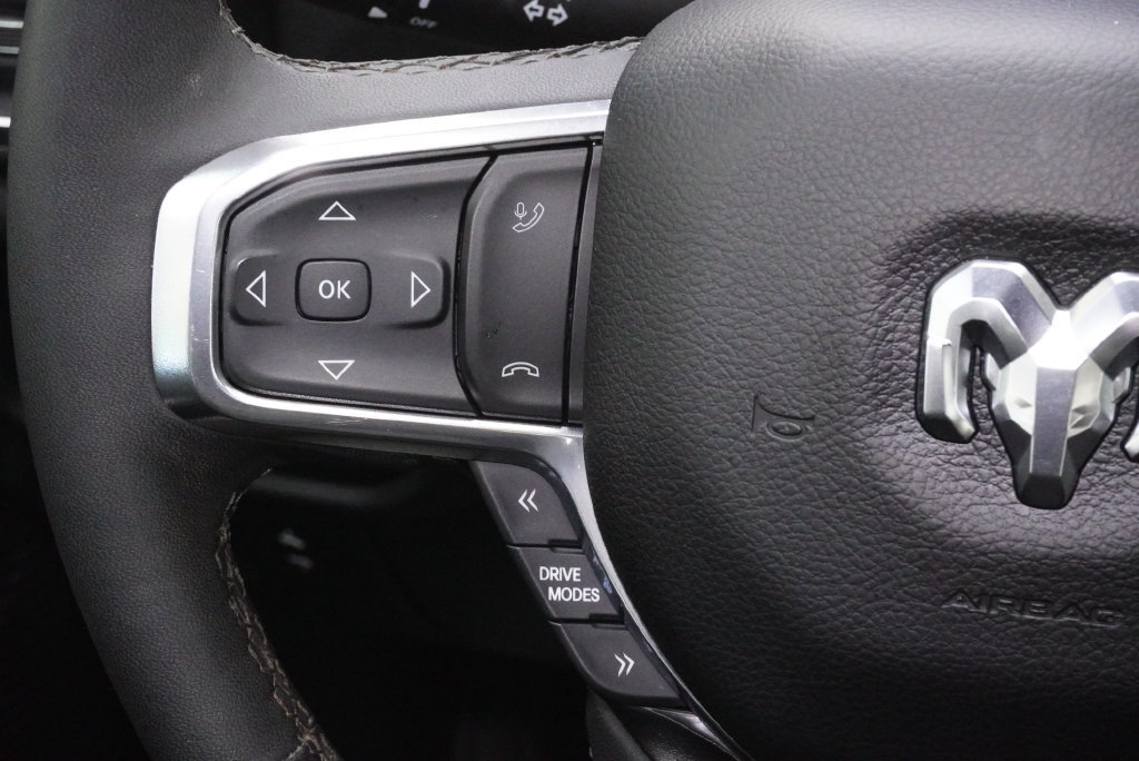 Used 2025 RAM 1500 Laramie w/ Sport Appearance Package AWD/4WD image 22