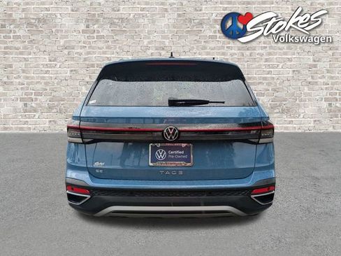 Used 2025 Volkswagen Taos SE FWD image 5