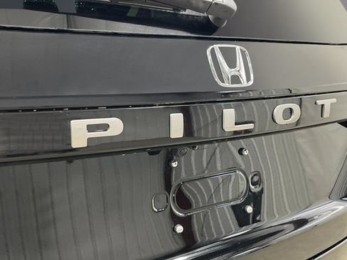 New 2026 Honda Pilot EX-L image 6