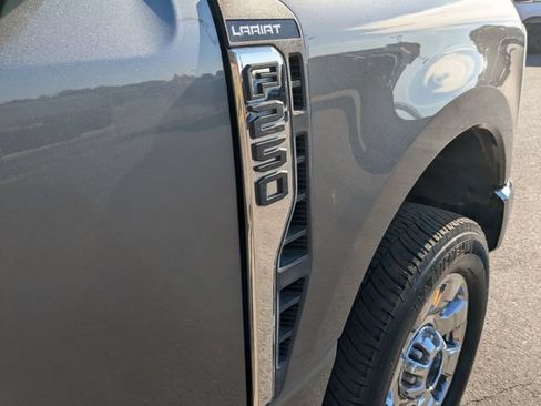 Certified 2024 Ford F250 Lariat w/ Lariat Ultimate Package AWD/4WD image 30