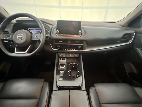 Used 2023 Nissan Rogue SV FWD image 19