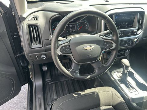 Certified 2022 Chevrolet Colorado LT w/ Fleet Safety Package image 17