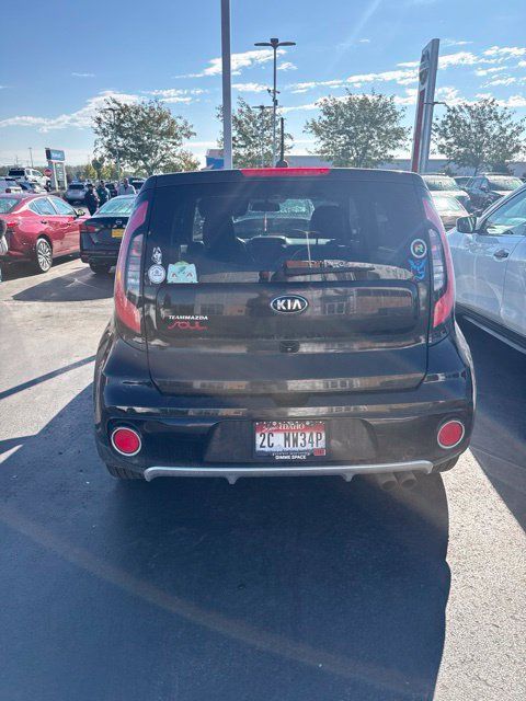 Used 2017 Kia Soul ! w/ Tech Package FWD image 4