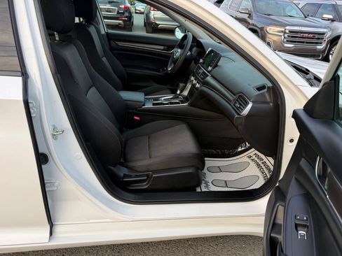 Used 2020 Honda Accord LX image 13