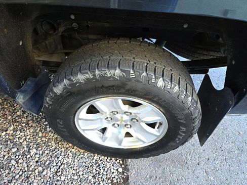 Used 2017 Chevrolet Silverado 1500 LT w/ All Star Edition image 38